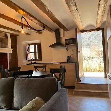 Acogedora Casa Con Patio-Parking Villa Albarracín Екстериор снимка