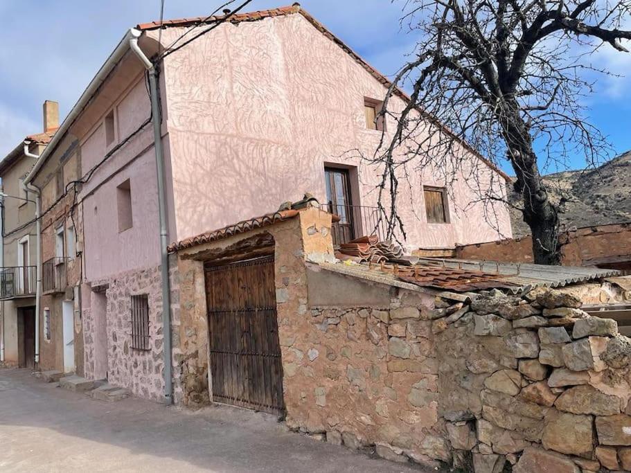 Acogedora Casa Con Patio-Parking Villa Albarracín Екстериор снимка