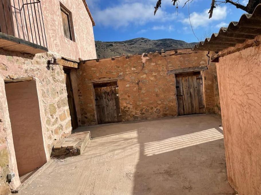 Acogedora Casa Con Patio-Parking Villa Albarracín Екстериор снимка